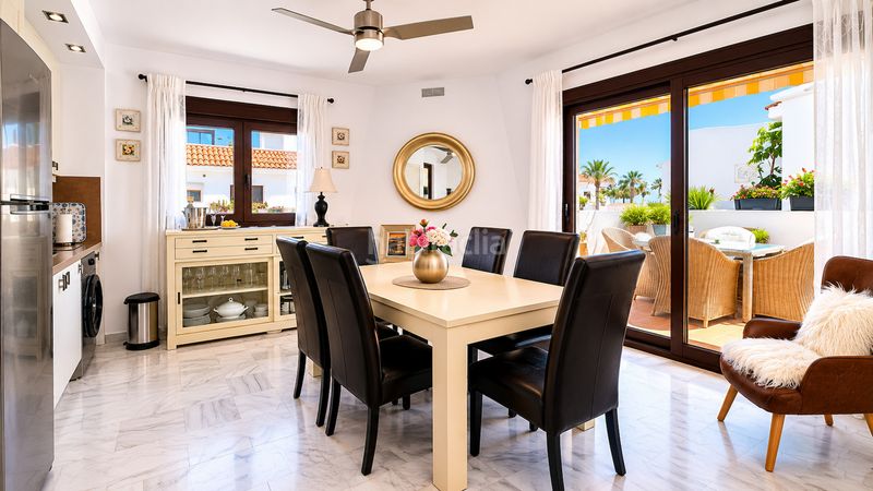 Foto d88f123e-bd0e-4e19-8fec-fcba7087eab0. Apartament amb aparcament a La Duquesa Manilva