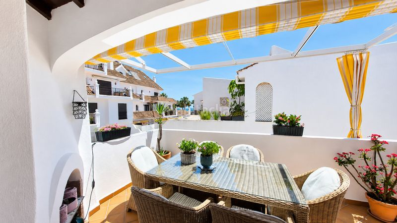 Foto d8b891e6-aabe-4bfd-b0a0-89b0a2287516. Apartament amb aparcament a La Duquesa Manilva