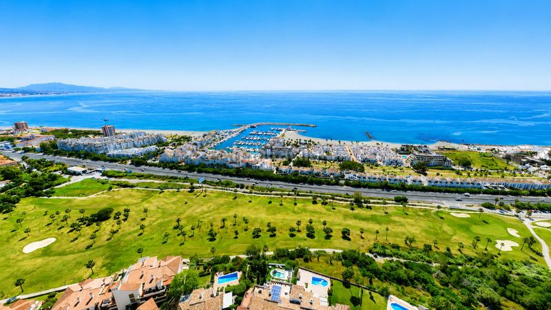 Foto 7f676203-ae2b-4832-a243-33916a05f918. Apartament a La Duquesa Manilva