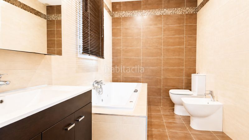 Foto f93ca41e-7952-4968-9a51-b3136a803da2. Casa amb aparcament piscina a La Duquesa Manilva