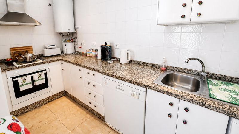 Foto c1f6f7c8-3e5b-4cc6-b75f-27486f4ee753. Planta baixa a Alcorrín Manilva