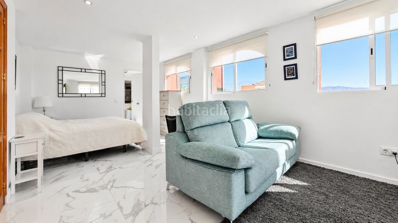 Foto be3932b4-c348-4104-aab4-248780f8b038. Duplex with parking pool in La Duquesa Manilva