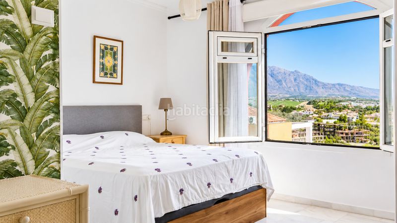 Foto ed8b0e6f-5efe-48b8-951c-fad40305a3ef. Duplex with parking pool in La Duquesa Manilva