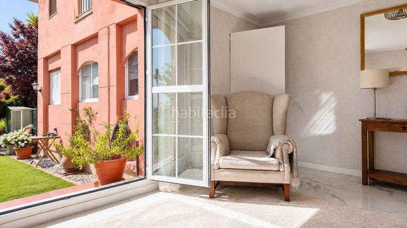 Foto f9d0b145-eb6d-4971-a98b-1ae61d592cc6. Duplex with parking pool in La Duquesa Manilva