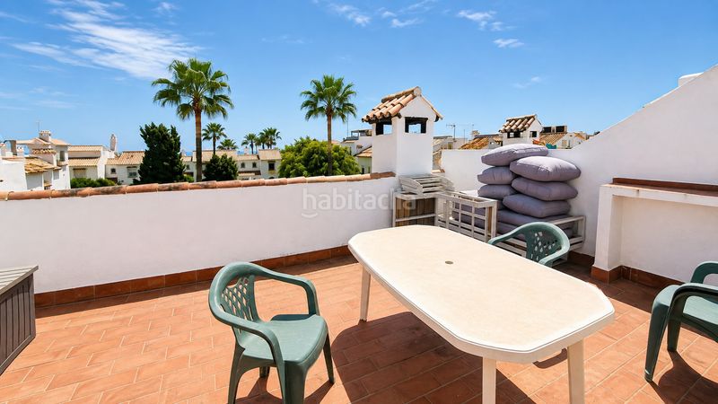 Foto c017e034-1557-4236-a0da-30cf898106c9. Casa adossada amb piscina a marina de Casares Casares