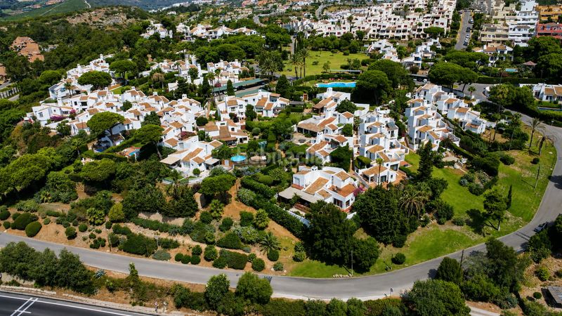 Foto 68607928-da39-48a6-ab6b-815b8c9c68ca. Casa amb piscina a bahía de Casares Casares