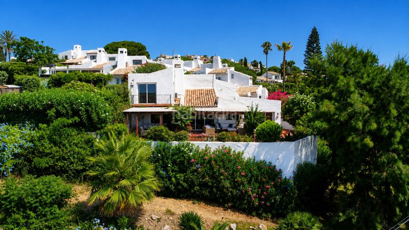 Foto aae701f7-1161-4f5a-b865-1dfc9e33ef12. Casa amb piscina a bahía de Casares Casares