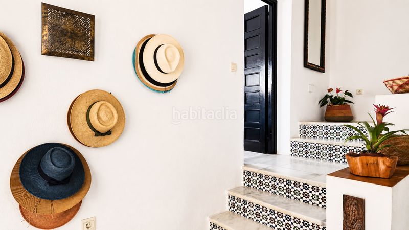 Foto b10c8fb4-a584-4c60-8622-6b547a196df9. Casa amb piscina a bahía de Casares Casares