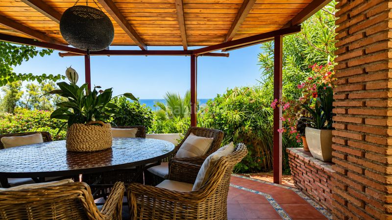 Foto b3900d3e-def4-4916-ac20-9a0e2228eca4. Casa amb piscina a bahía de Casares Casares