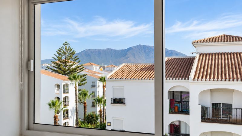 Foto c7cc45d7-6268-4a62-9740-3348de1424a0. Apartamento en San Luis de Sabinillas Manilva