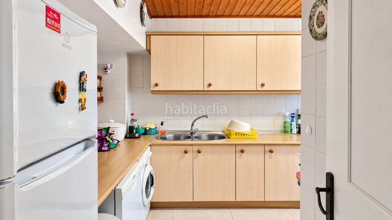 Foto a4e211a3-2579-4407-babf-b1356b08831e. Casa aparellada amb piscina a marina de Casares Casares