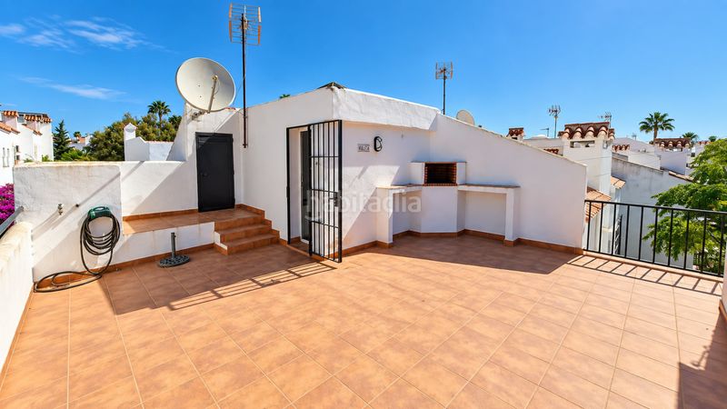 Foto 48d20696-4fb9-4215-bd61-648dfb739616. Casa bifamiliare con piscina in marina de Casares Casares