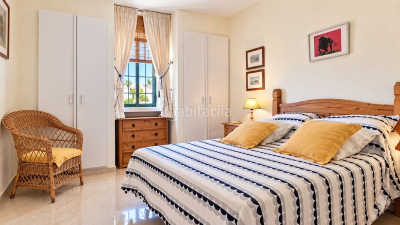 Foto 9b0a9941-5ae0-4a08-8a9c-6c28387b27a5. Casa bifamiliare con piscina in marina de Casares Casares