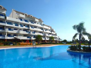 Dúplex a La Duquesa. Duquesa suites es una urbanización muy popular en la ladera de d