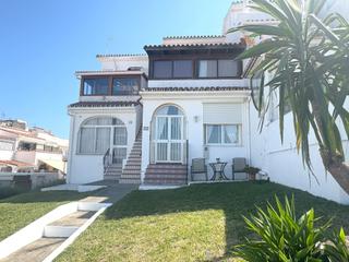 Planta baixa a Alcorrín. Este acogedor y elegante apartamento en planta baja, con jardín