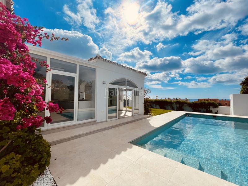 Foto 72194872-bce5-4957-b8d4-a2d89438f7b7. Casa amb aparcament piscina a Alcorrín Manilva