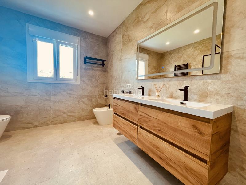 Foto e5c8fe5f-5ac1-470c-937a-da29bcf0dc6c. Casa amb aparcament piscina a Alcorrín Manilva