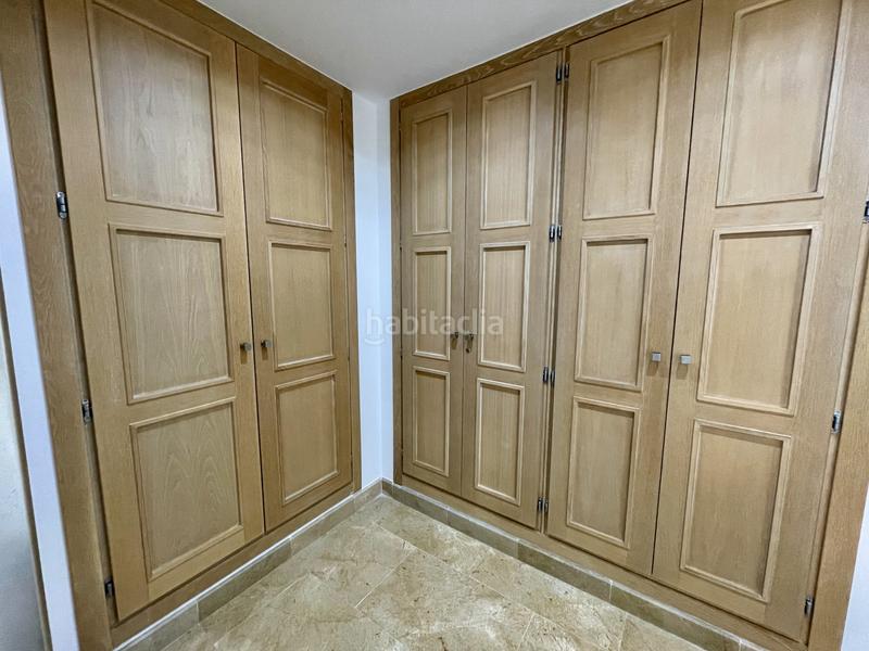 Foto 0b67e2dd-324d-436f-9764-ace2298f9294. Apartamento este impresionante apartamento de 3 dormitorios en primera línea de playa se encuentra en marina dEl Castillo, la duquesa, con vis en Manilva