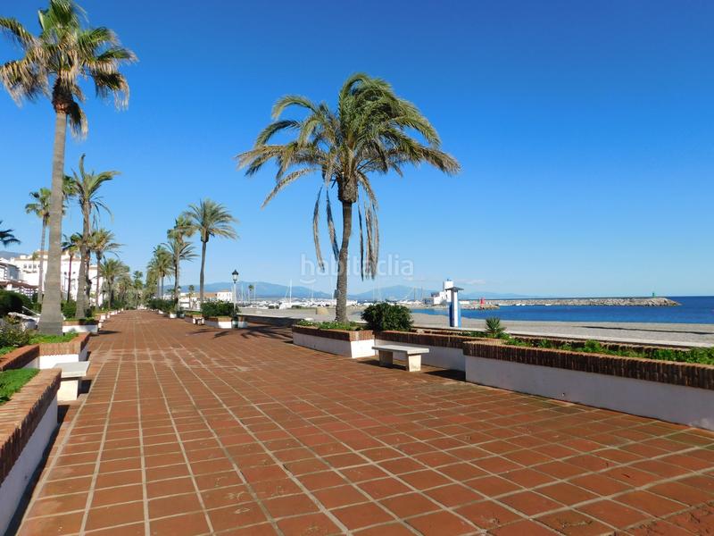 Foto 7d7c8928-bb09-4952-92b3-65e5b08ff32e. Apartamento este impresionante apartamento de 3 dormitorios en primera línea de playa se encuentra en marina dEl Castillo, la duquesa, con vis en Manilva