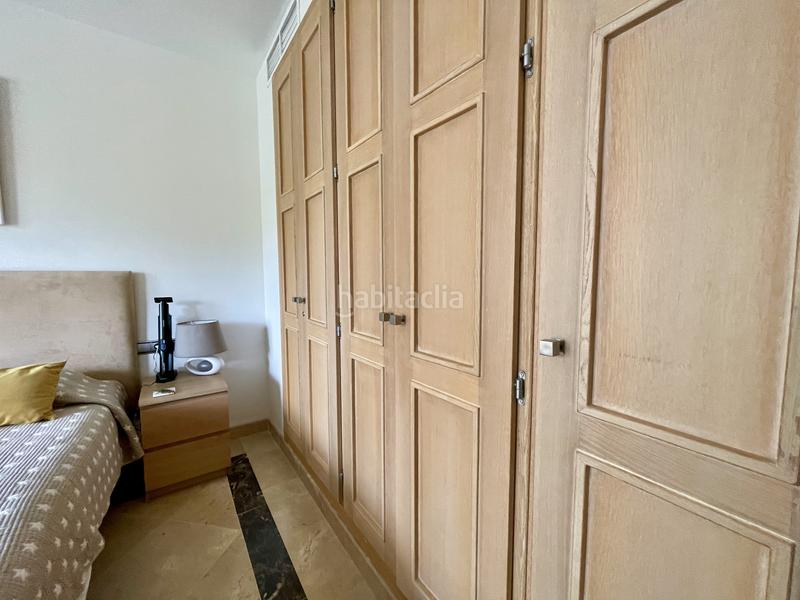 Foto a3a07607-abea-499c-8e0a-b3b6c21a2a2d. Apartamento este impresionante apartamento de 3 dormitorios en primera línea de playa se encuentra en marina dEl Castillo, la duquesa, con vis en Manilva