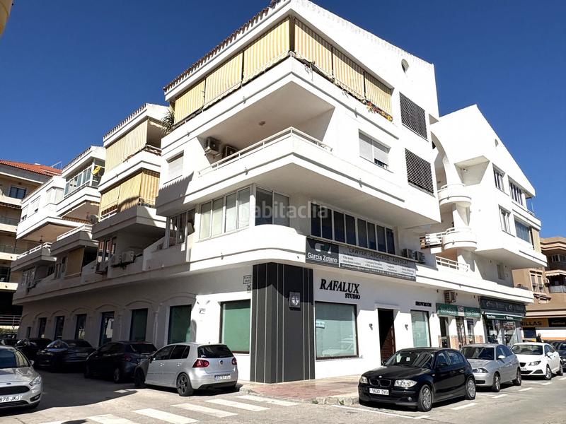 Foto 475fc55d-0b5d-4f77-8dcd-f3bdc3e20d62. Estudio este encantador estudio se encuentra en el centro de sabinillas, rodeado de las tiendas, supermercados, bares de tapas del animado en Manilva