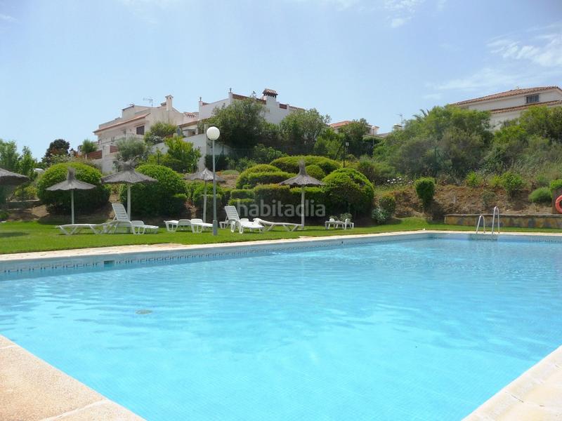 Foto c12dca7c-90bc-44e2-b5e1-11f4dcd20ca6. Casa adossada amb piscina a Alcorrín Manilva