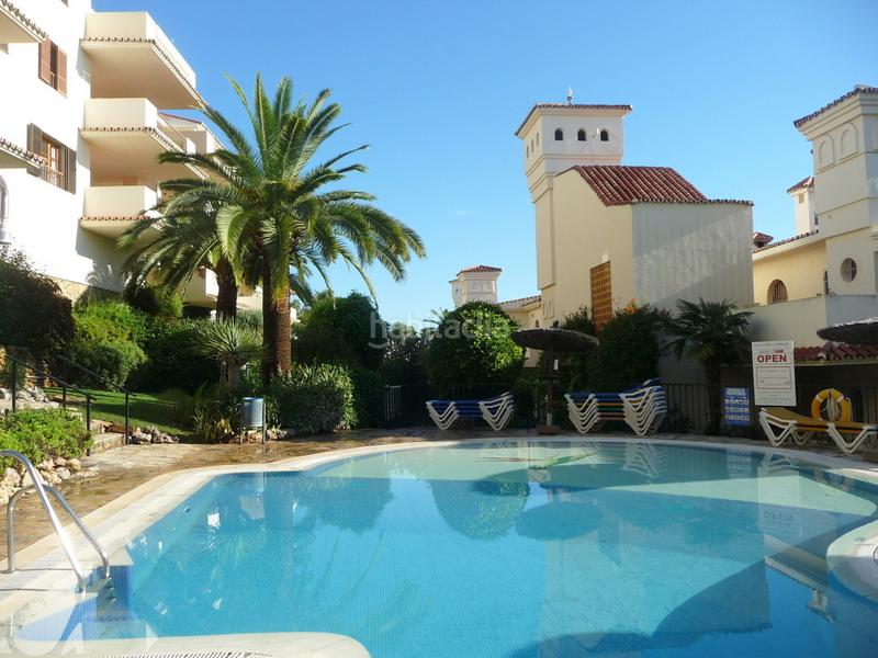 Foto cbf0cc38-830f-4a78-b3c9-4873bee6277c. Piccolo appartamento con parcheggio piscina in La Duquesa Manilva