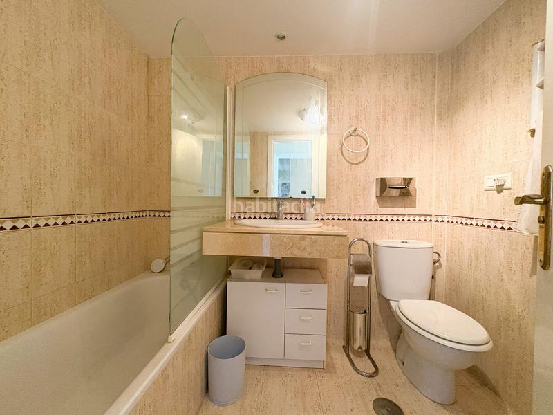 Foto bb8222f8-4776-46cb-a274-bd6a1ad3e14e. Apartament amb aparcament piscina a San Luis de Sabinillas Manilva