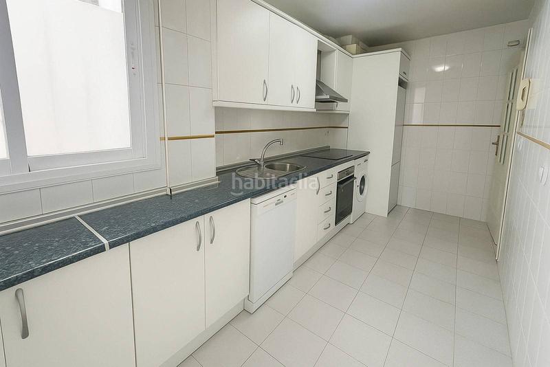 Foto 48e350b3-7860-4dd3-8180-2f25aae6ec3b. Erdgeschoss mit parking pool in El Castillo Manilva