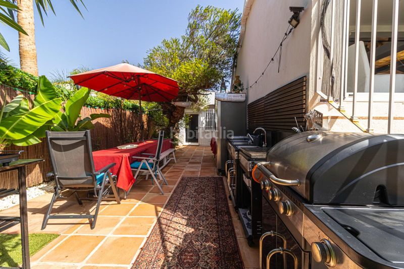 Foto c2e75a19-acfc-4434-96f0-b18bb6bf24a1. Casa adossada a Bahía Dorada Estepona