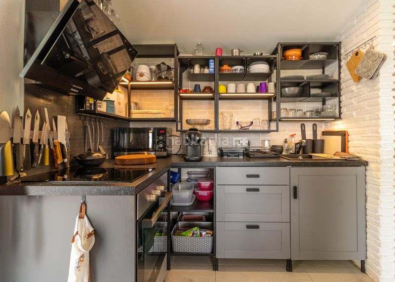 Foto f1e2eb74-ebd9-4848-a615-d00cd1cfbee1. Casa adossada a Bahía Dorada Estepona