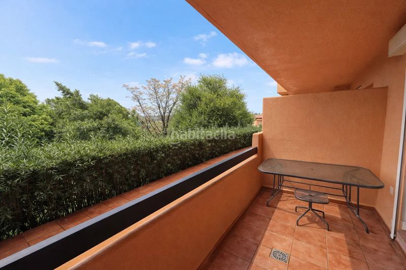 Foto fb5e96ca-b476-4388-8580-7a78ede0555a. Planta baixa amb aparcament piscina a Casares golf - Casares del sol Casares