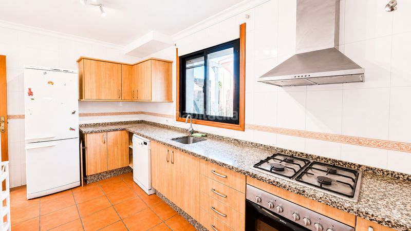 Foto e99ccbcd-d787-4f99-80f4-0f0232065948. Casa amb aparcament piscina a San Luis de Sabinillas Manilva