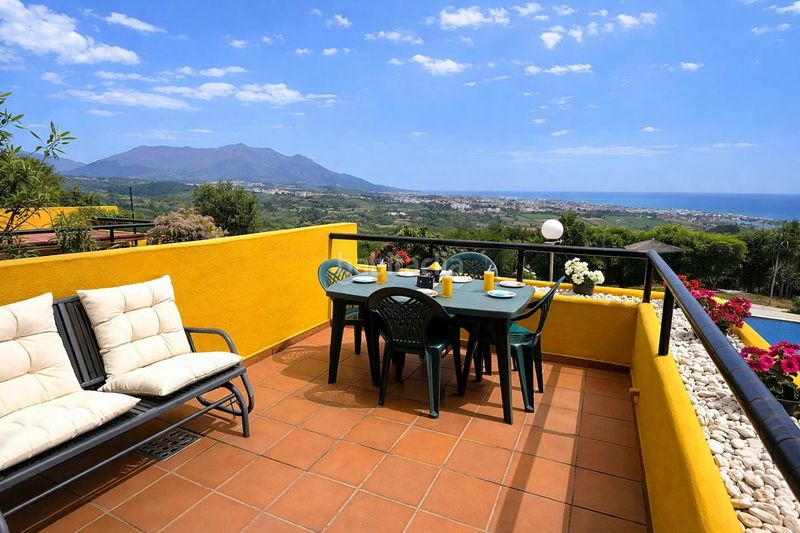 Foto 93d50d5e-c01c-4205-8cf4-72d827938ec0. Casa adosada maravillosa casa adosada de 3 dormitorioes en viñas del mar, en Manilva