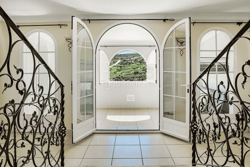 Foto 01989d09-b178-4dd6-9186-8a424b237d3e. Casa amb aparcament piscina a Valle Romano Golf Estepona