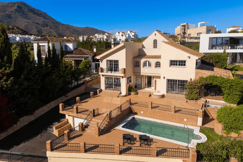 Foto 5eb0c268-ea6e-44f4-89c6-92ddb92d159a. Casa amb aparcament piscina a Valle Romano Golf Estepona