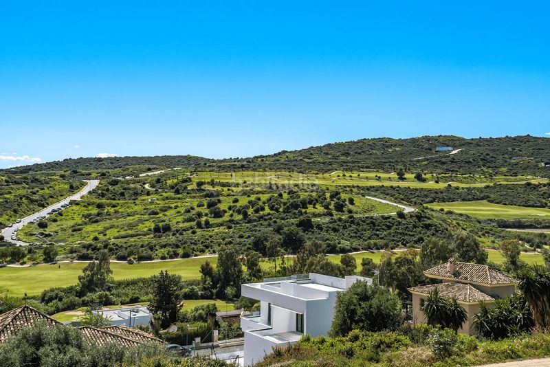 Foto df503719-8870-4975-874a-ca1e8708f95f. Casa amb aparcament piscina a Valle Romano Golf Estepona
