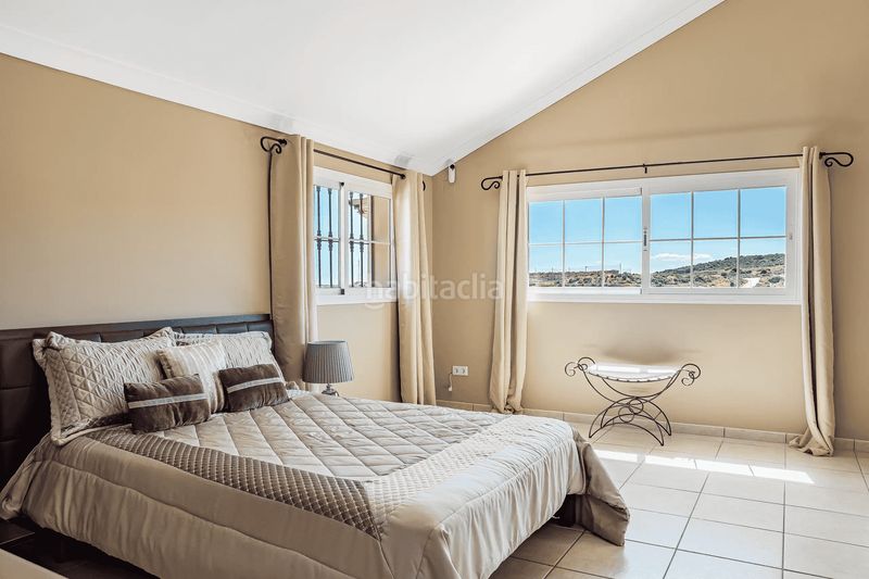 Foto f17dbebe-8f40-4969-9520-e709b1101fec. Casa amb aparcament piscina a Valle Romano Golf Estepona