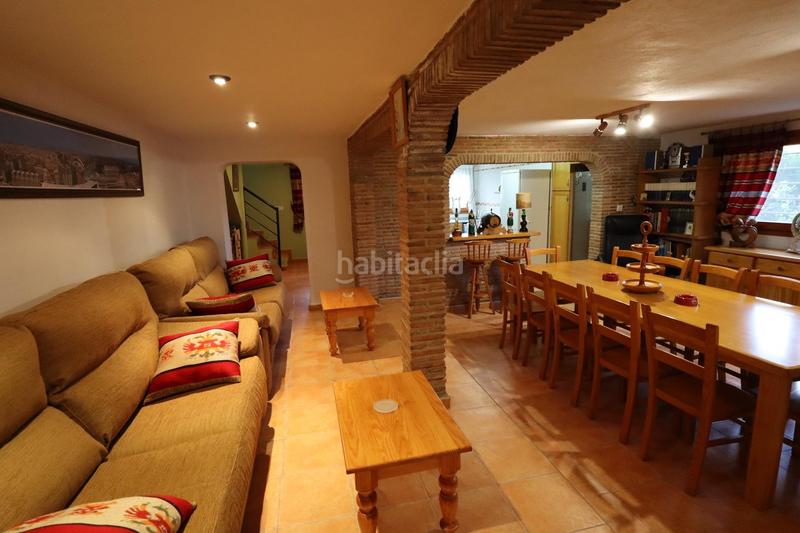 Foto 694598c5-f9b2-42fd-972a-77b90bdff12e. Chalet con riscaldamento parcheggio piscina in Las Pedrizas Chiva