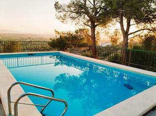 Chalet  Calle illes columbretes. Gran chalet en cumbres de calicanto