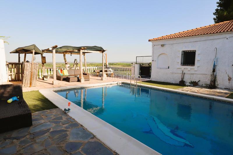 Foto 24d5d96f-3077-476b-9dcd-3fcd6beeb144. Chalet con riscaldamento parcheggio piscina in Godelleta