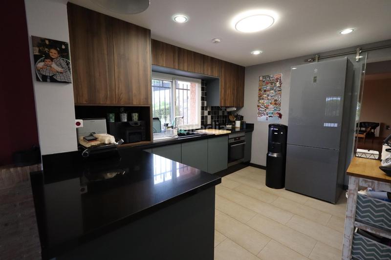 Foto 2be47543-da4e-4f14-b51c-ff32126eeb0d. Chalet avec chauffage parking piscine dans Sierra Perenchiza-Cumbres de Calicanto-Sto Domingo Chiva