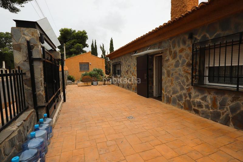 Foto 47b3f8f1-a83d-4072-a902-400a52e04358. Chalet avec chauffage parking piscine dans Sierra Perenchiza-Cumbres de Calicanto-Sto Domingo Chiva