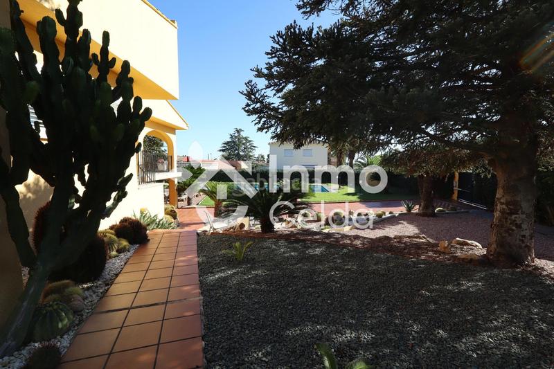 Foto 274b473c-c076-4edf-8ca9-1e137db264ac. Chalet avec piscine dans Olimar-Carambolo-Atalaya de Levante Chiva