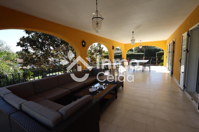 Foto 70fbc85a-f314-4898-b9be-e234136a7c6c. Chalet avec piscine dans Olimar-Carambolo-Atalaya de Levante Chiva