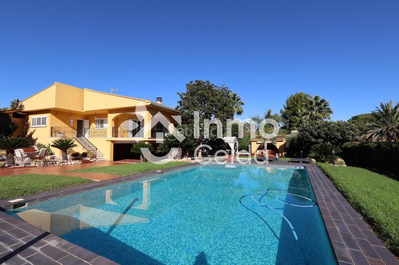 Foto e6cf704b-962a-4bbe-bd49-eb488b2b9e46. Chalet avec piscine dans Olimar-Carambolo-Atalaya de Levante Chiva