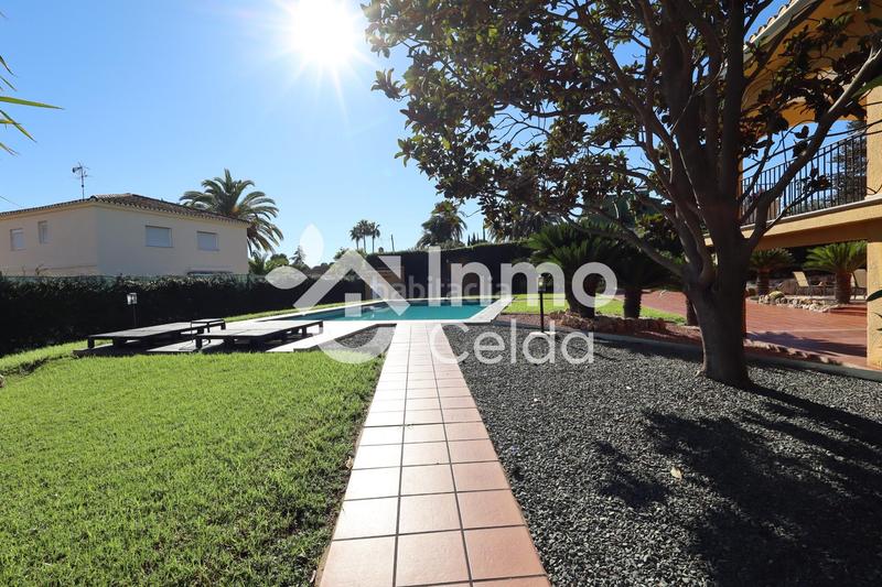 Foto f88973e1-f18a-44e9-ba93-1d3d1c9f730a. Chalet avec piscine dans Olimar-Carambolo-Atalaya de Levante Chiva