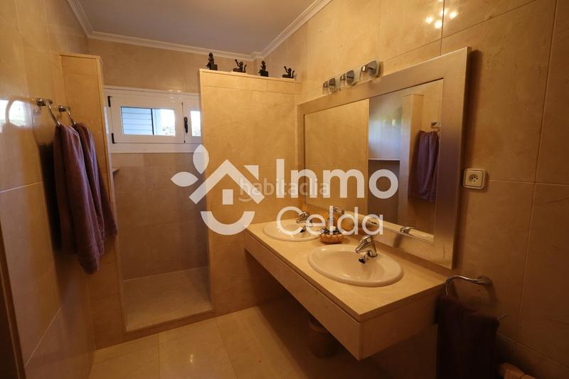 Foto ff585782-178a-4625-b04b-4a3388dd4549. Chalet avec piscine dans Olimar-Carambolo-Atalaya de Levante Chiva