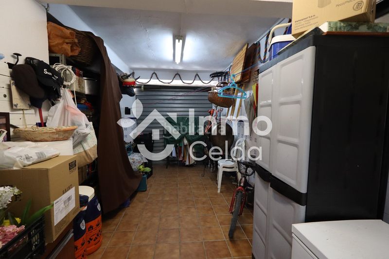 Foto 0544dcdf-92eb-4202-918f-85c31de19d97. Casa amb calefacció a Centro Chiva