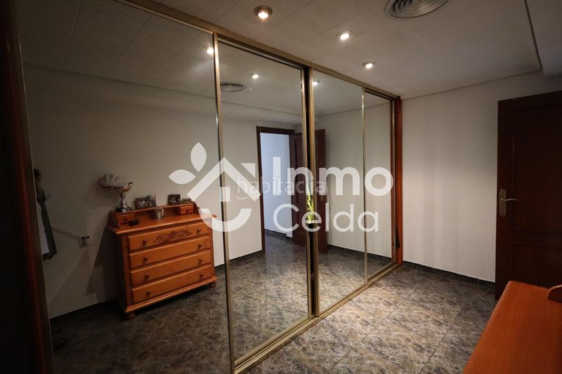 Foto 2173a9ed-1982-41c7-be1e-235d78f2303f. Casa amb calefacció a Centro Chiva